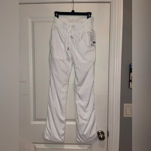 NWT Lululemon White Size 4 Dance Studio Pant III *R* Lined